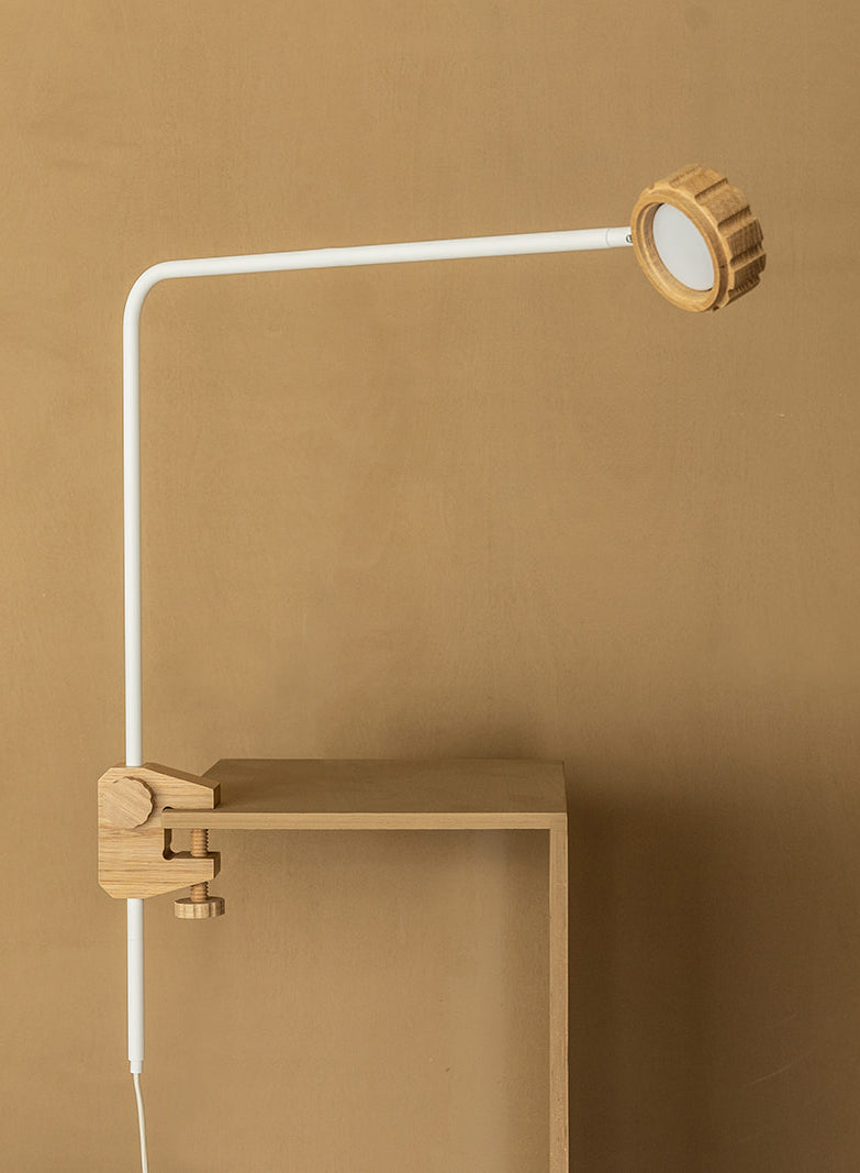 CLAMP | מנורת שולחן