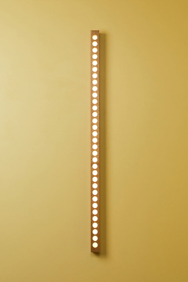 LED DOTS 112 | Wall Light