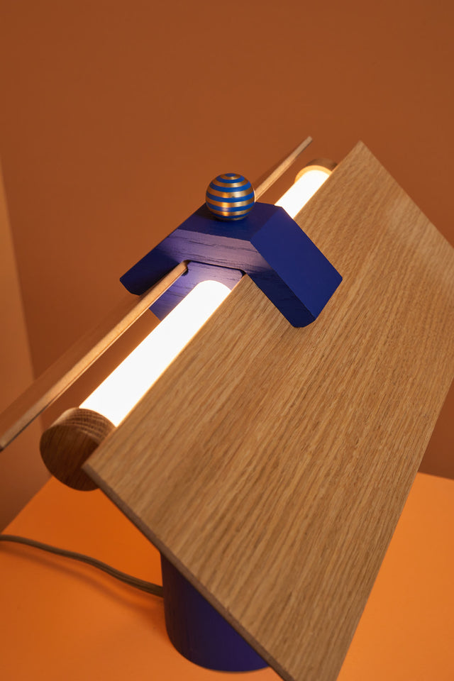CATCH TABLE | Table lamp