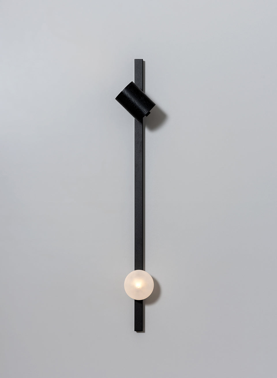 PROFILE 2 שחור | מנורת קיר