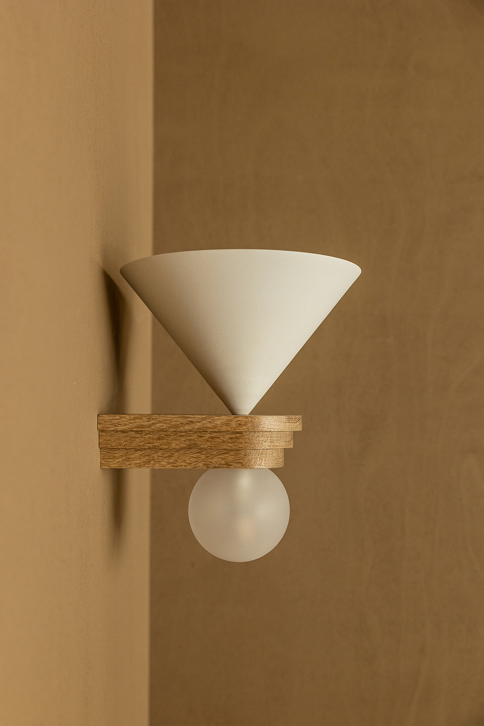 ROMA CONE | Wall Light