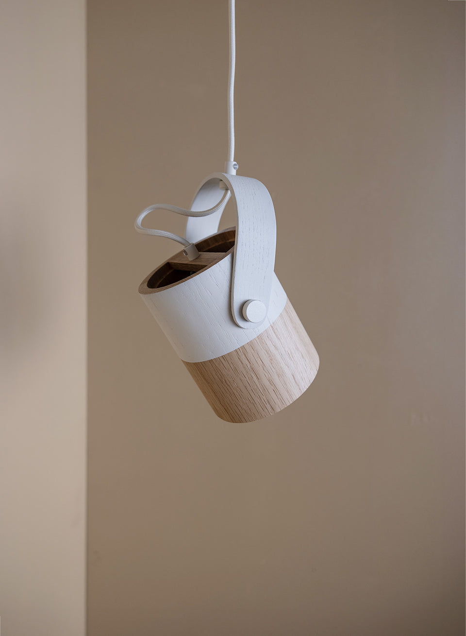 HANGING SPOT U half white | Pendant Light