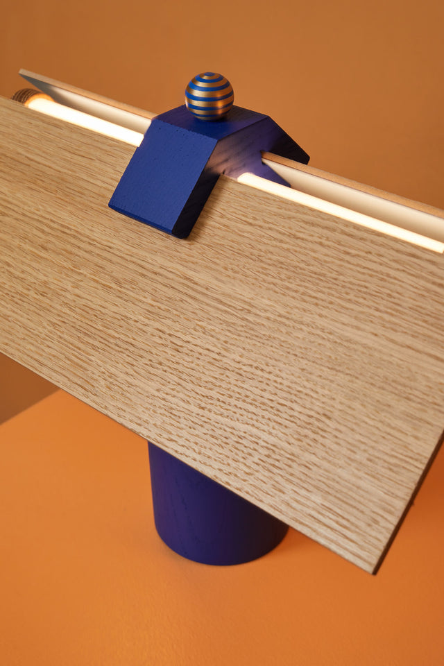 CATCH TABLE | Table lamp