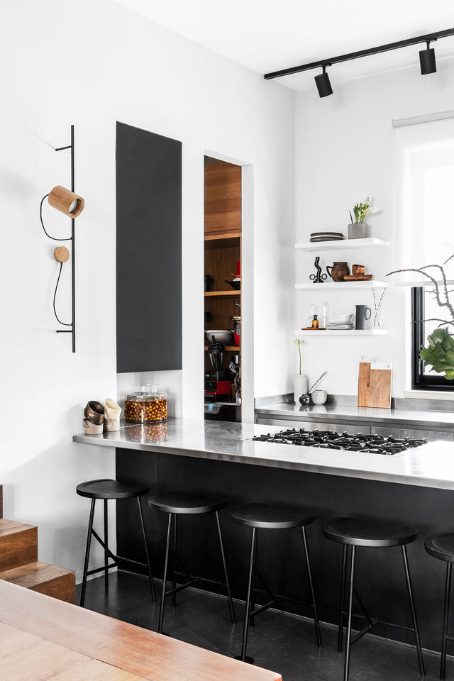 A ZEN HOME - designed by: Mali Rokach Danai - pictures by: Itay Benit