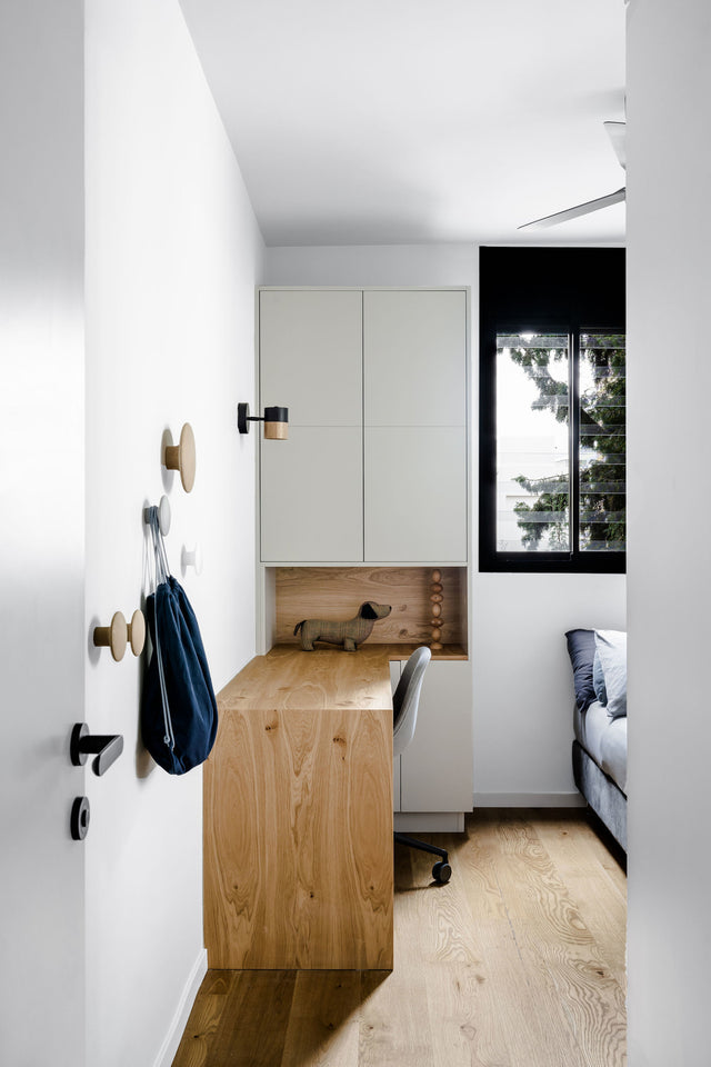 SUZAN - designed by: Suzan Serban - photos by: Karin Ravenna