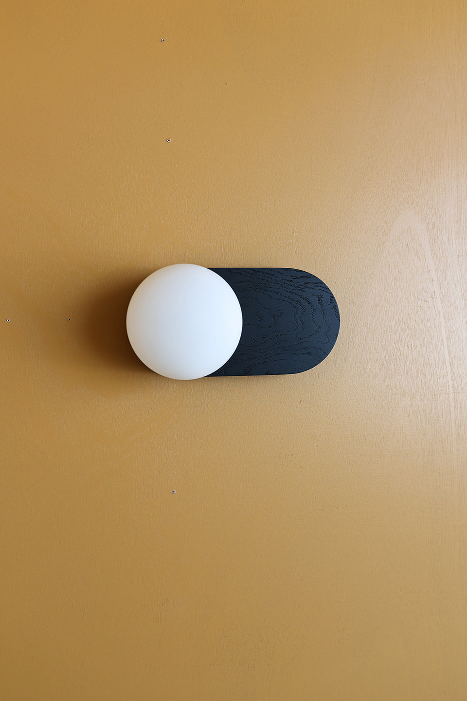 WALL JUNO black