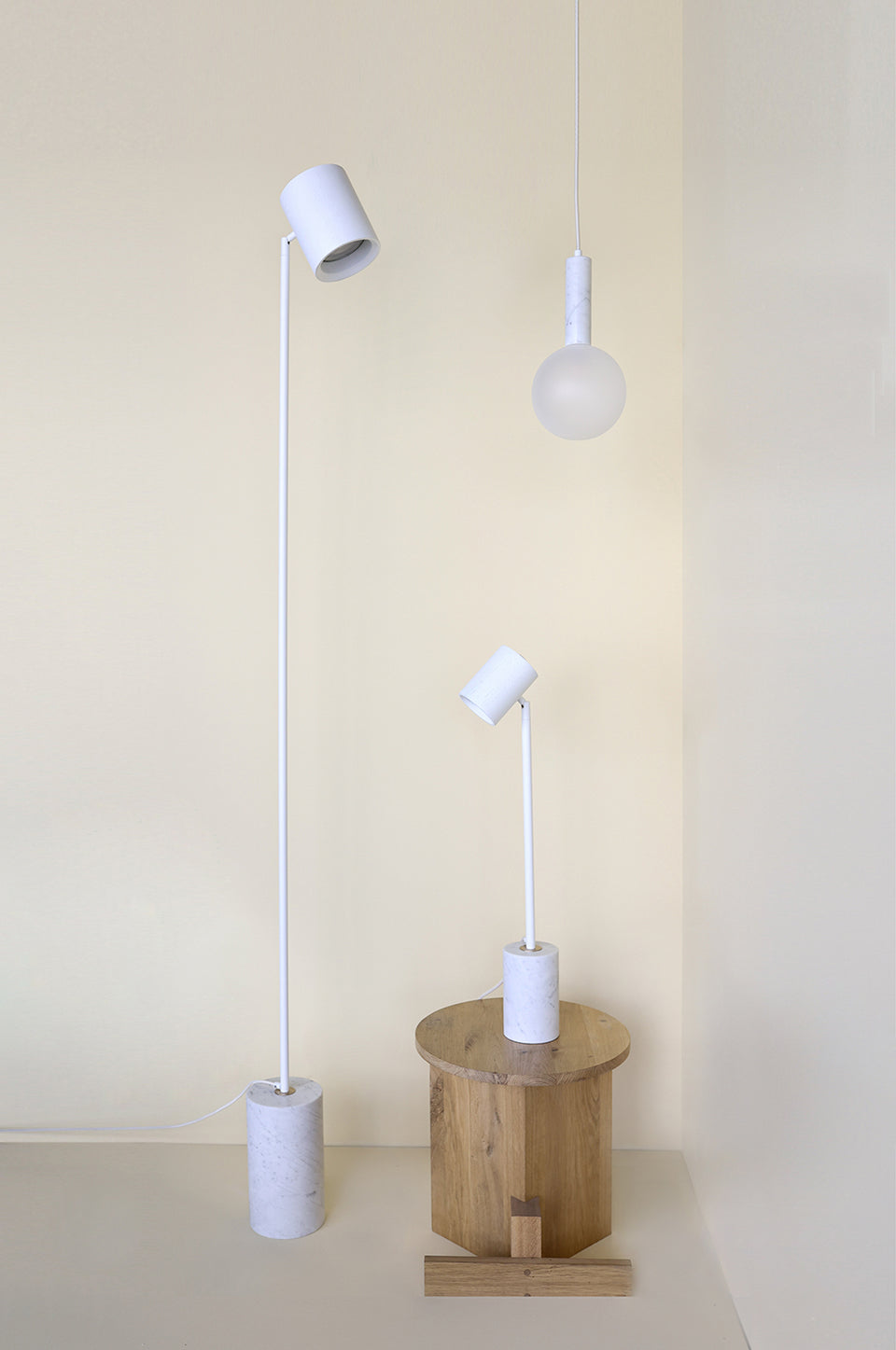 WHITE Ball 15 | Pendant Light