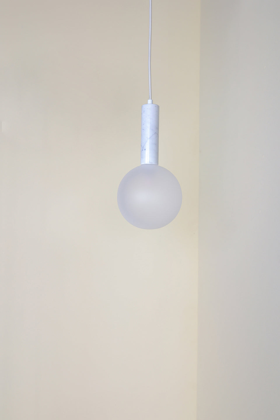 WHITE Ball 15