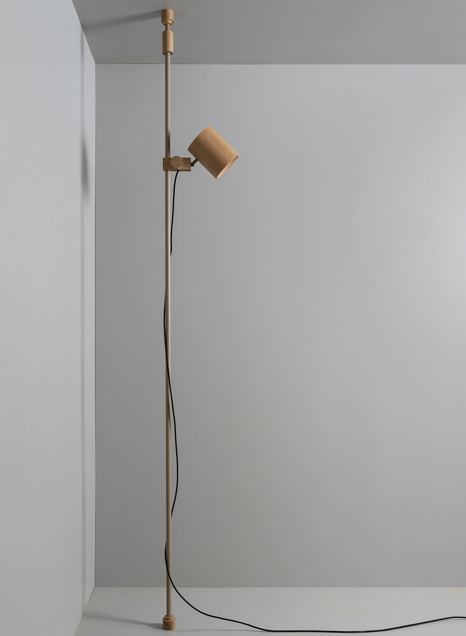 CAST | Floor Lamp
