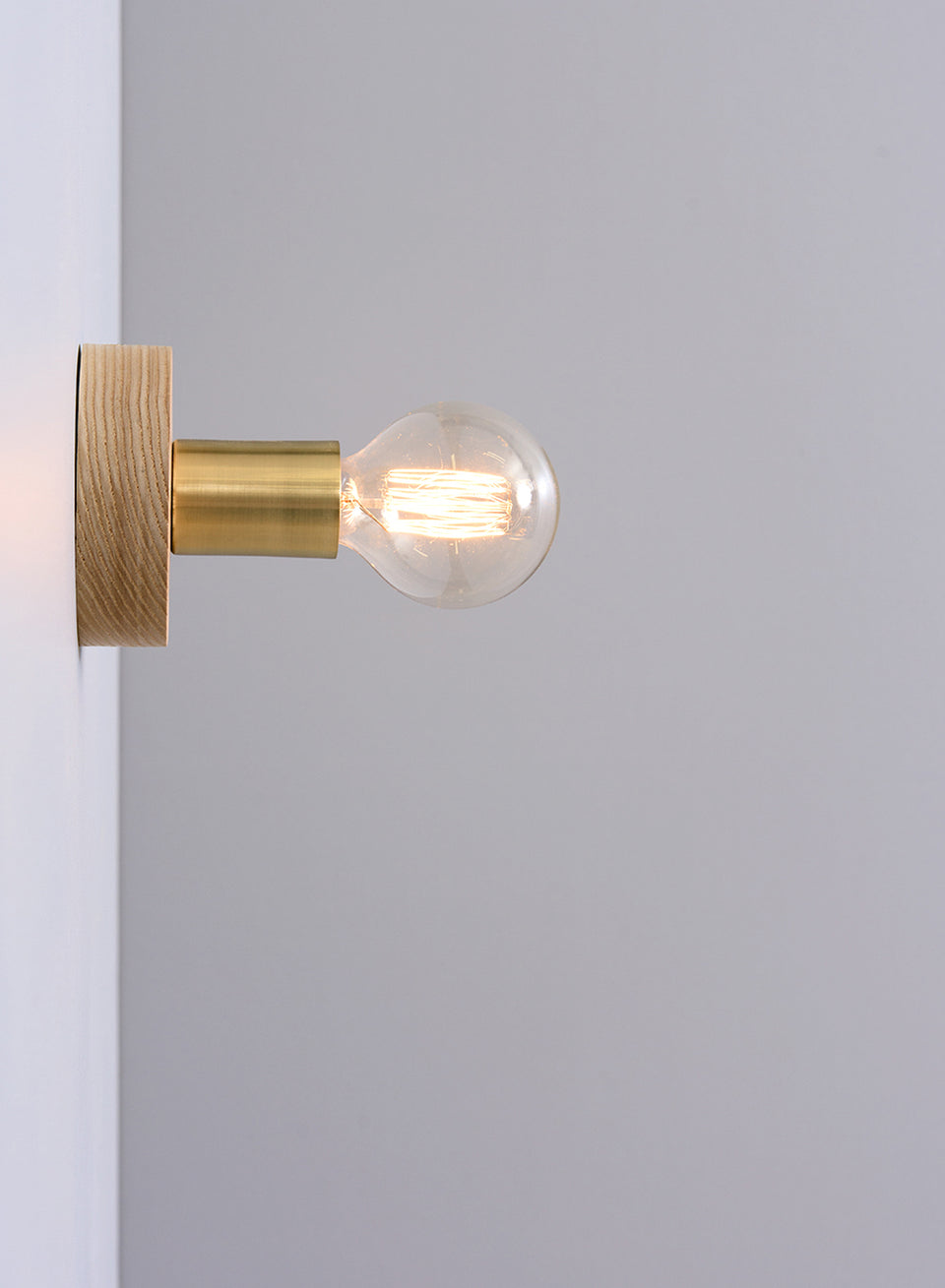 EDISON PLATE | Wall Light