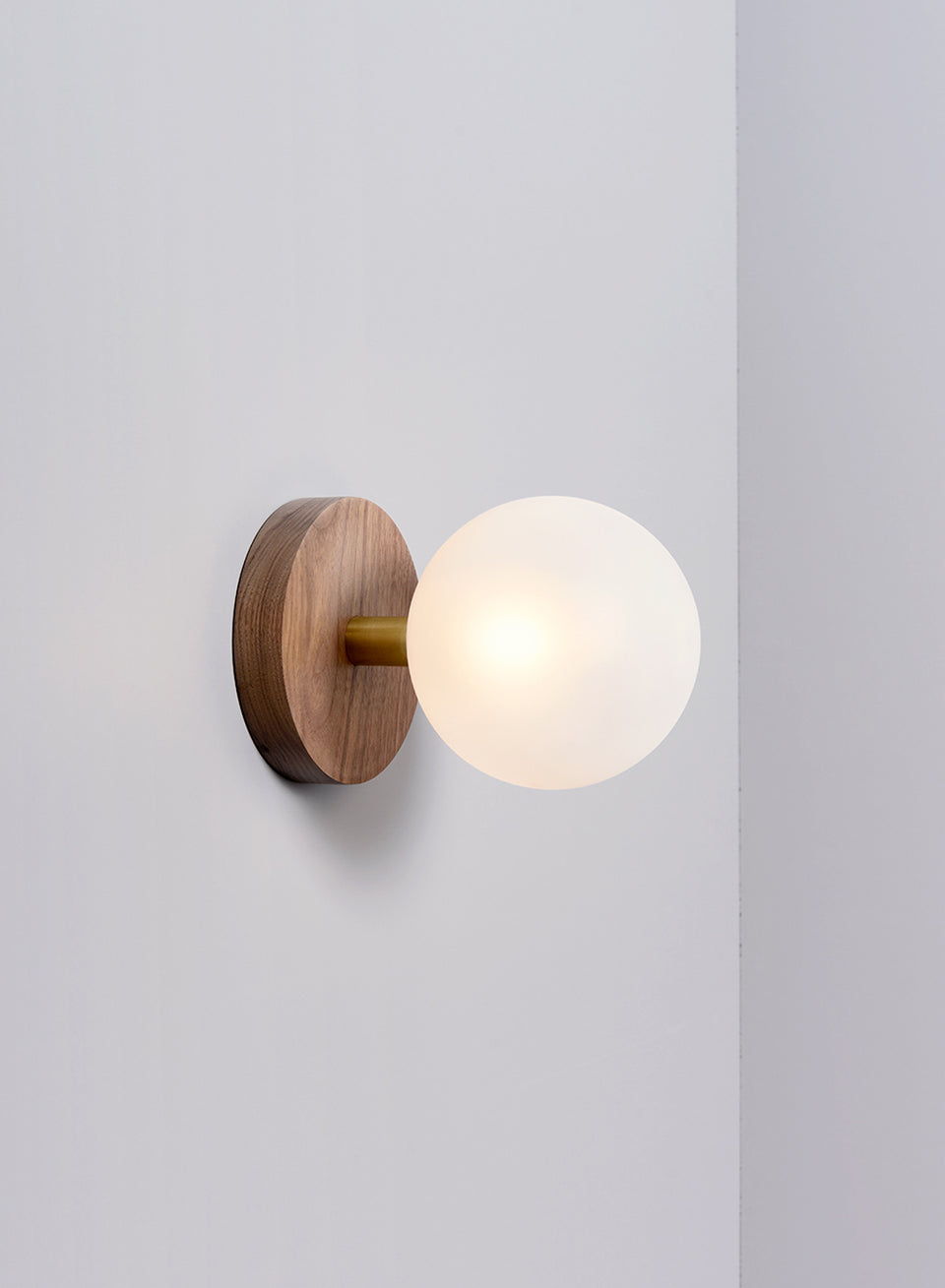 WALL BALL 15 | Wall Light